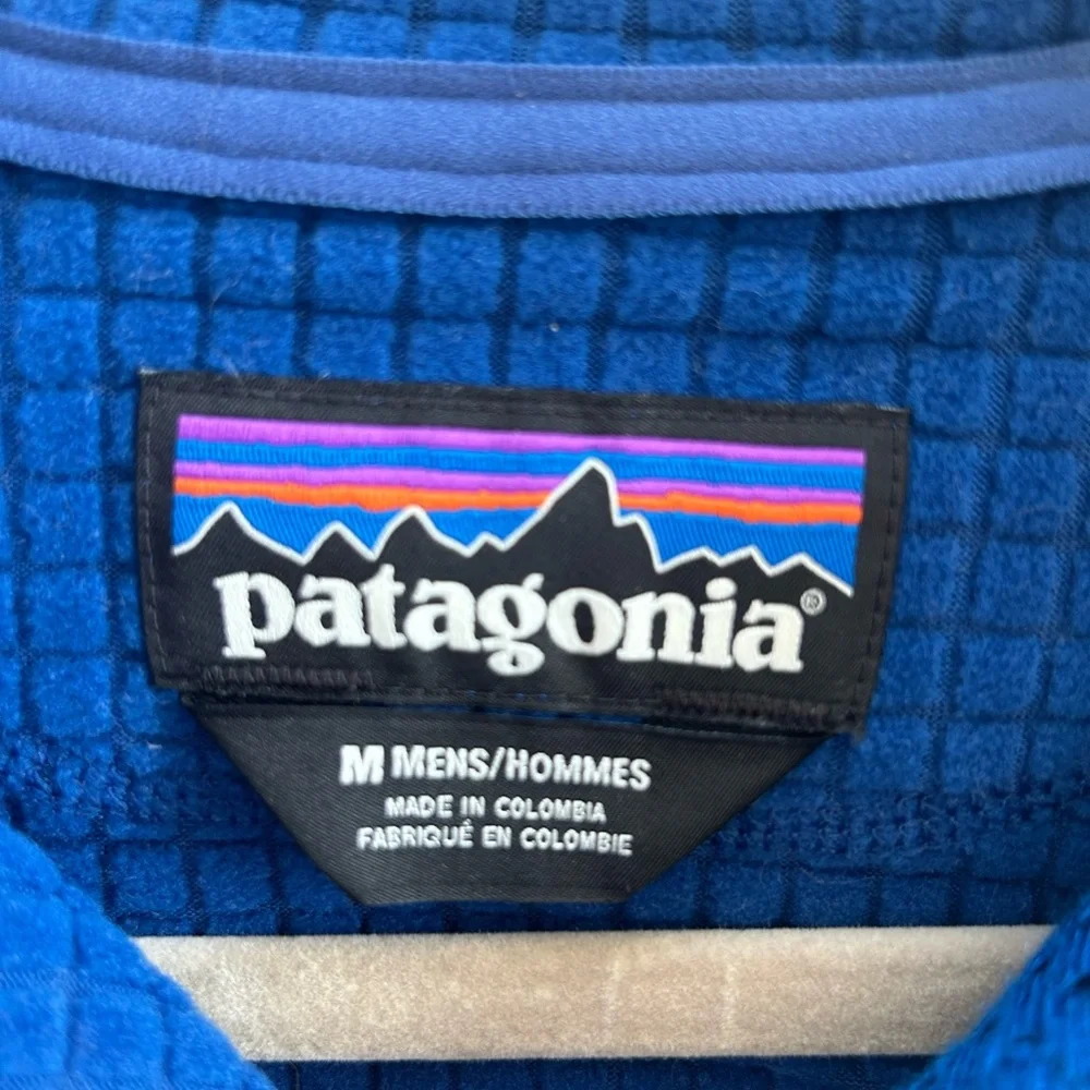 Patagonia Men's Deep Blue Lightweight Jacket - Picture 2 of 2